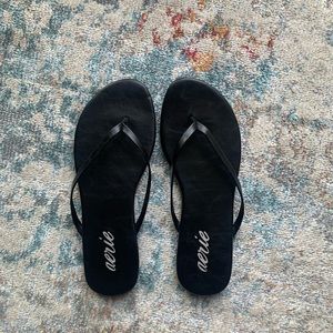 Aerie flip flops